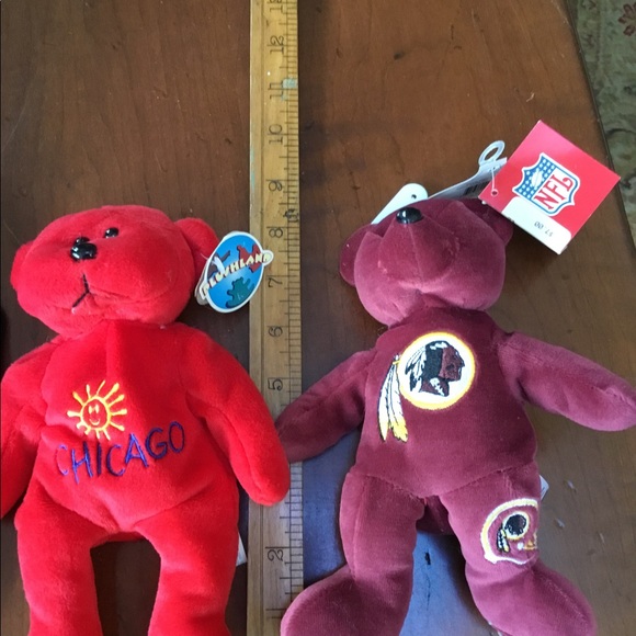 4 Plush Bears and a Seal - Picture 13 of 15